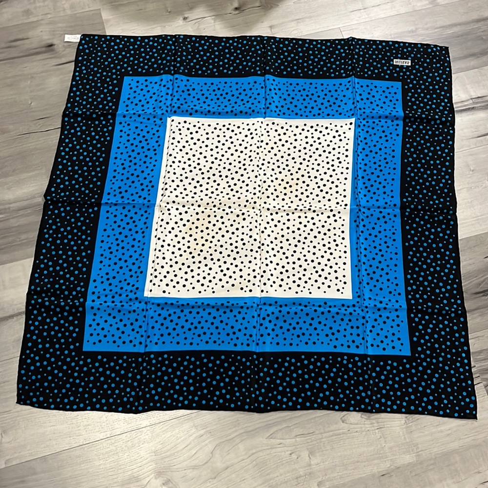 Lady’s silk scarf